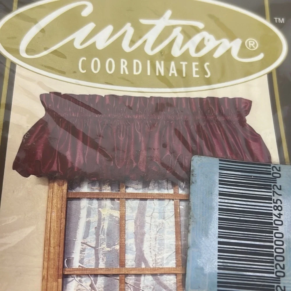CURTRON COORDINATES BALLOON VALANCE AND ESSENTIALS STORAGE CONTAINERS